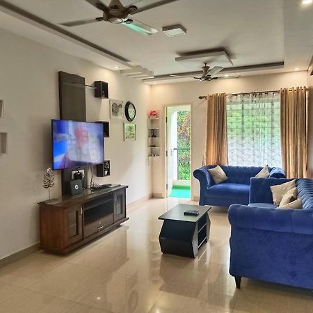 305 Home Stay Mangalore Ngoại thất bức ảnh