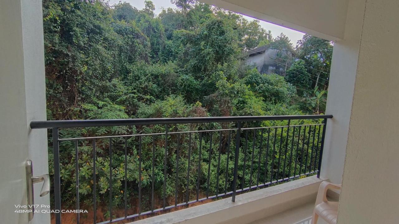 305 Home Stay Mangalore Ngoại thất bức ảnh