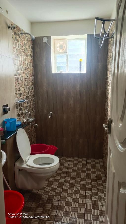 305 Home Stay Mangalore Ngoại thất bức ảnh